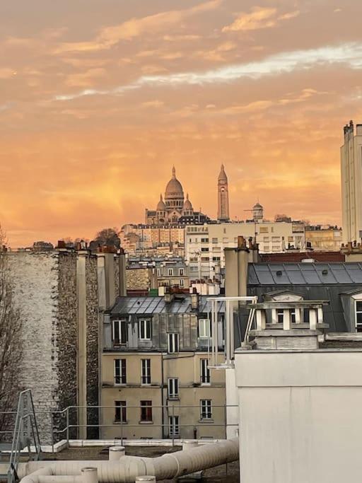 Appartamento Vue Sur Le Sacre Coeur Montmartre Parigi Esterno foto